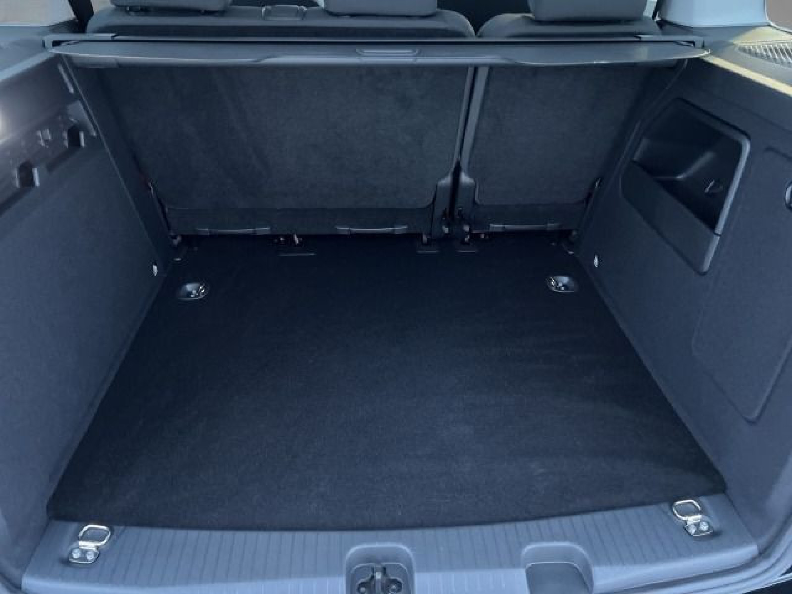 Volkswagen - Caddy_9