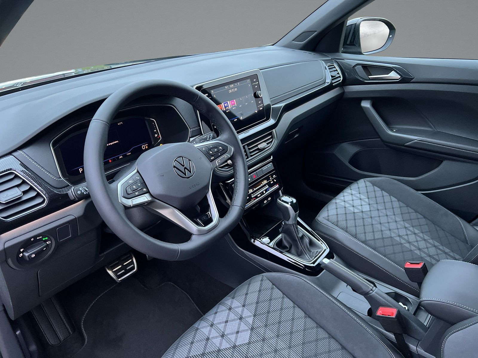 Volkswagen - T-Cross_8