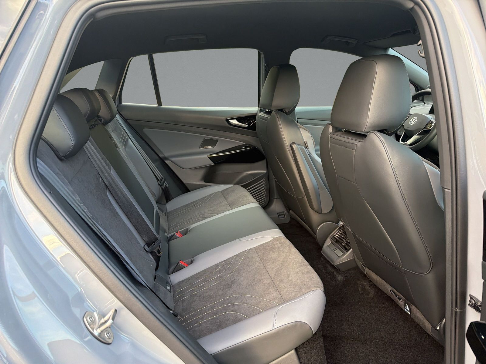 Volkswagen - ID.4_13