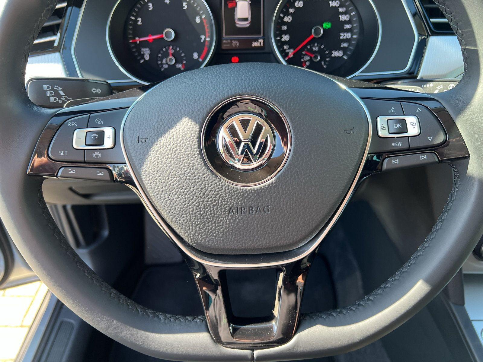 Volkswagen - Passat Variant_24