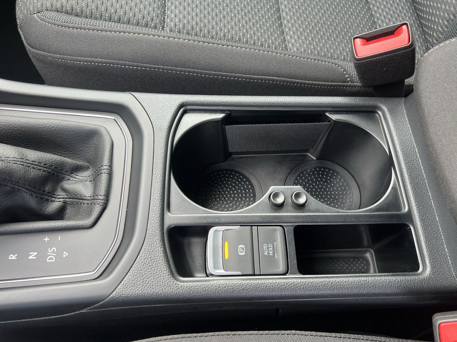 Volkswagen - Touran_26