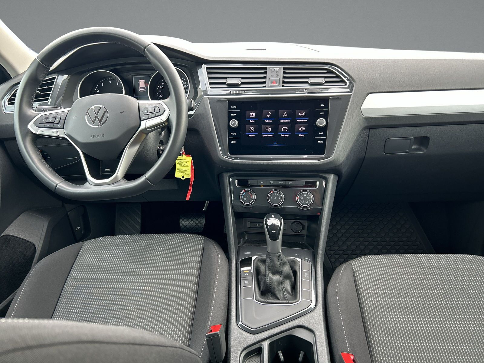 Volkswagen - Tiguan_9