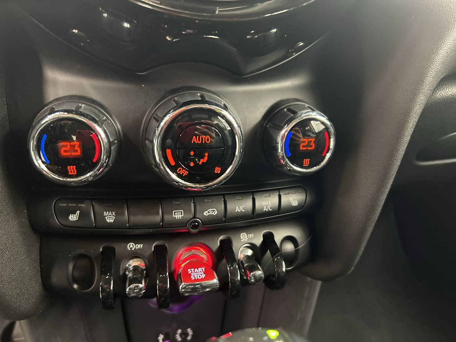 Mini (BMW) - Cooper D_15