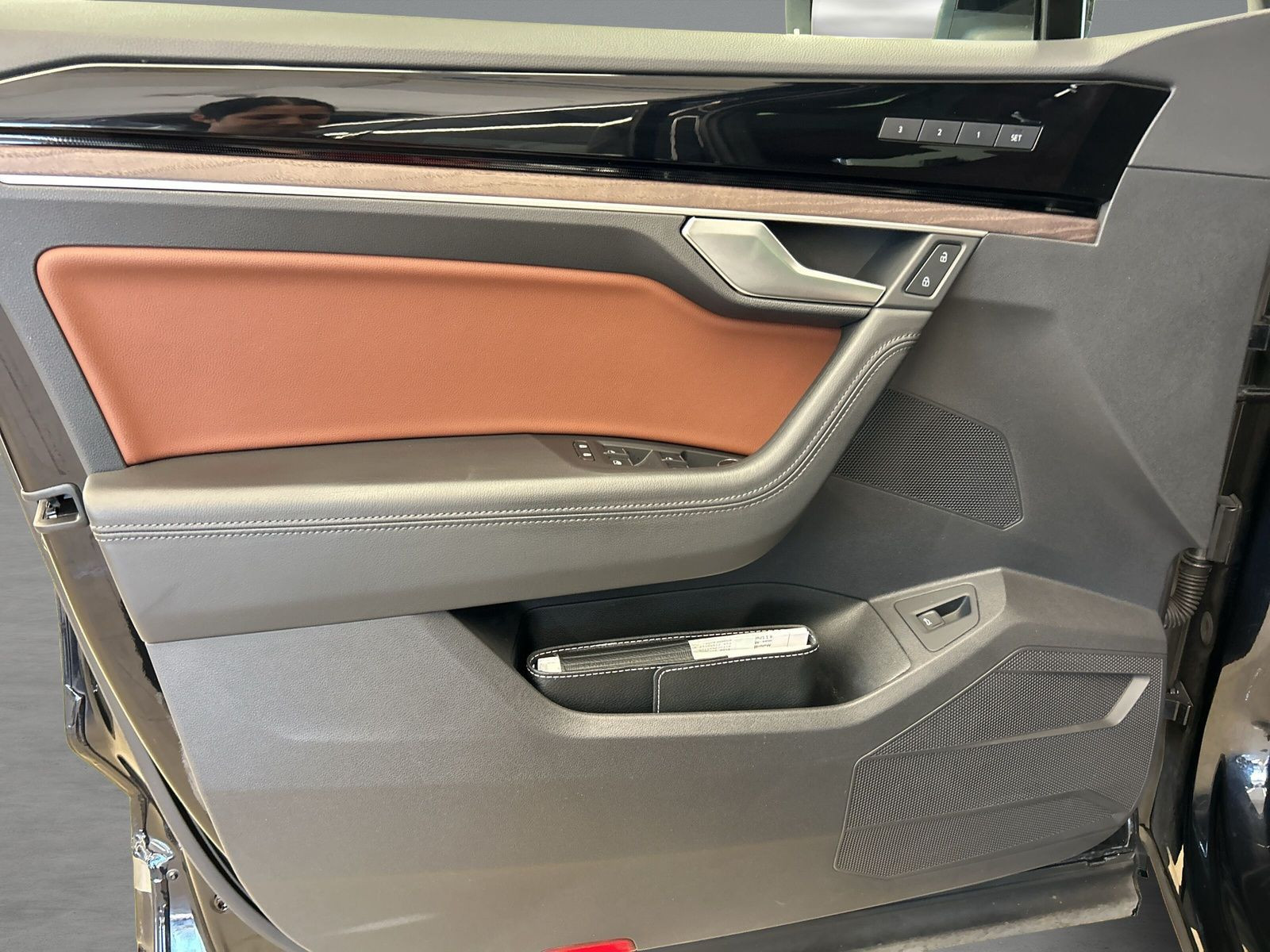 Volkswagen - Touareg_21