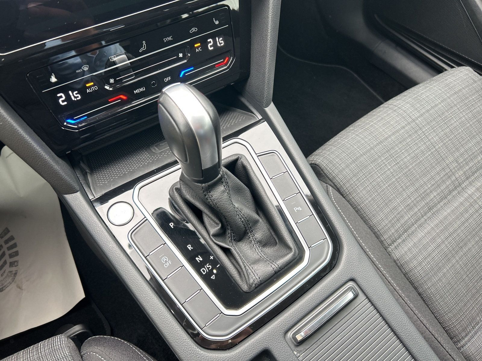 Volkswagen - Passat Variant_15