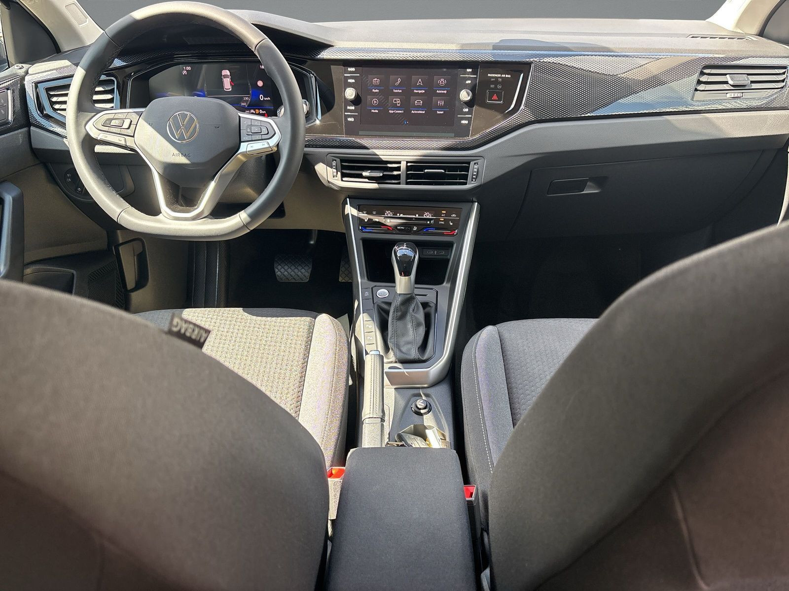 Volkswagen - Taigo_11