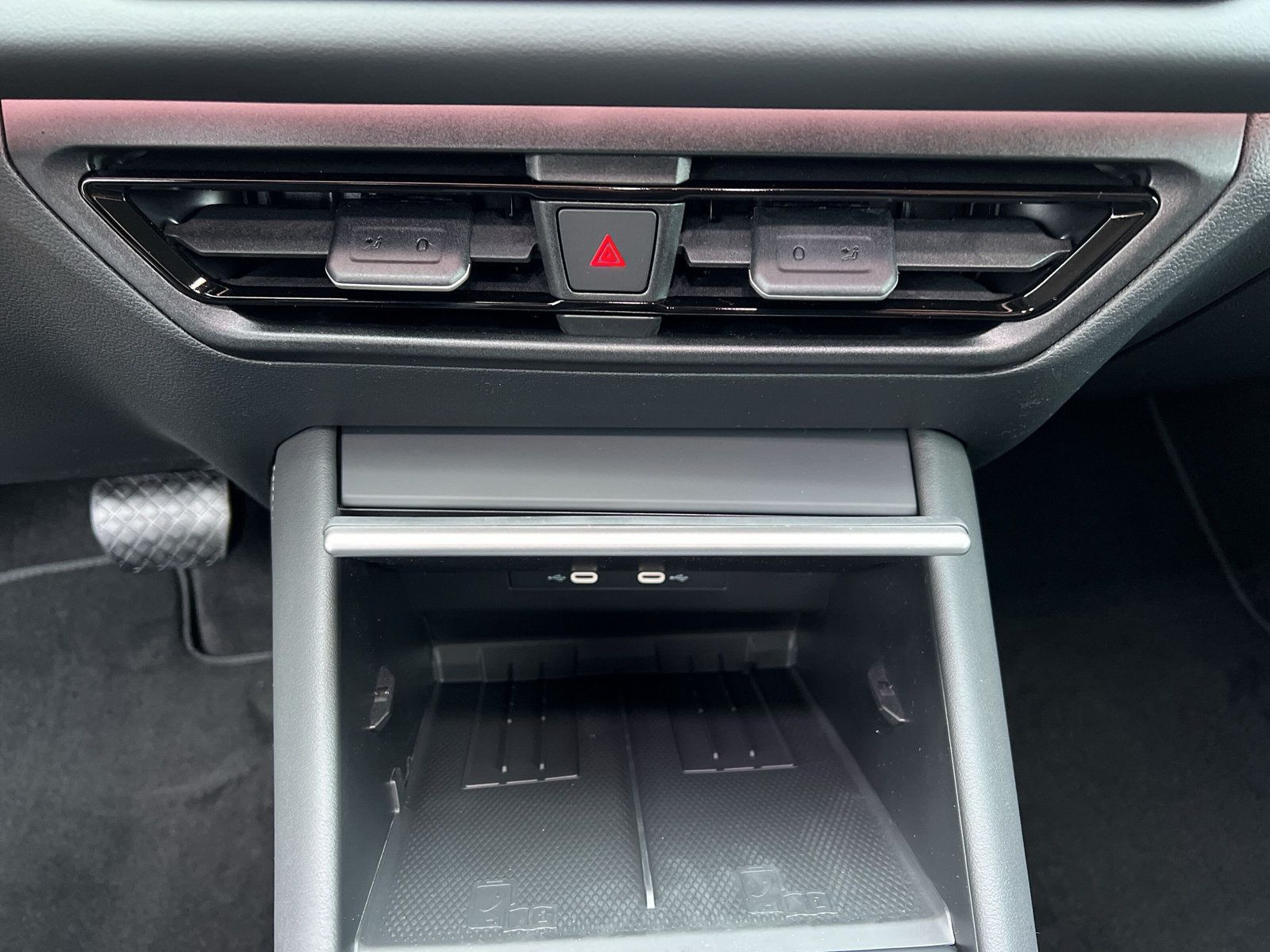 Volkswagen - Tayron_19