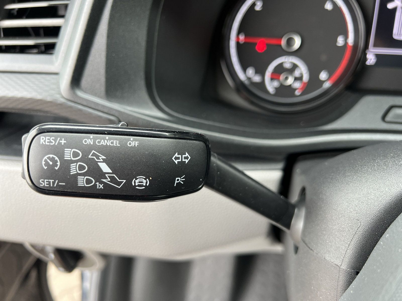 Volkswagen - T6.1 Transporter_28