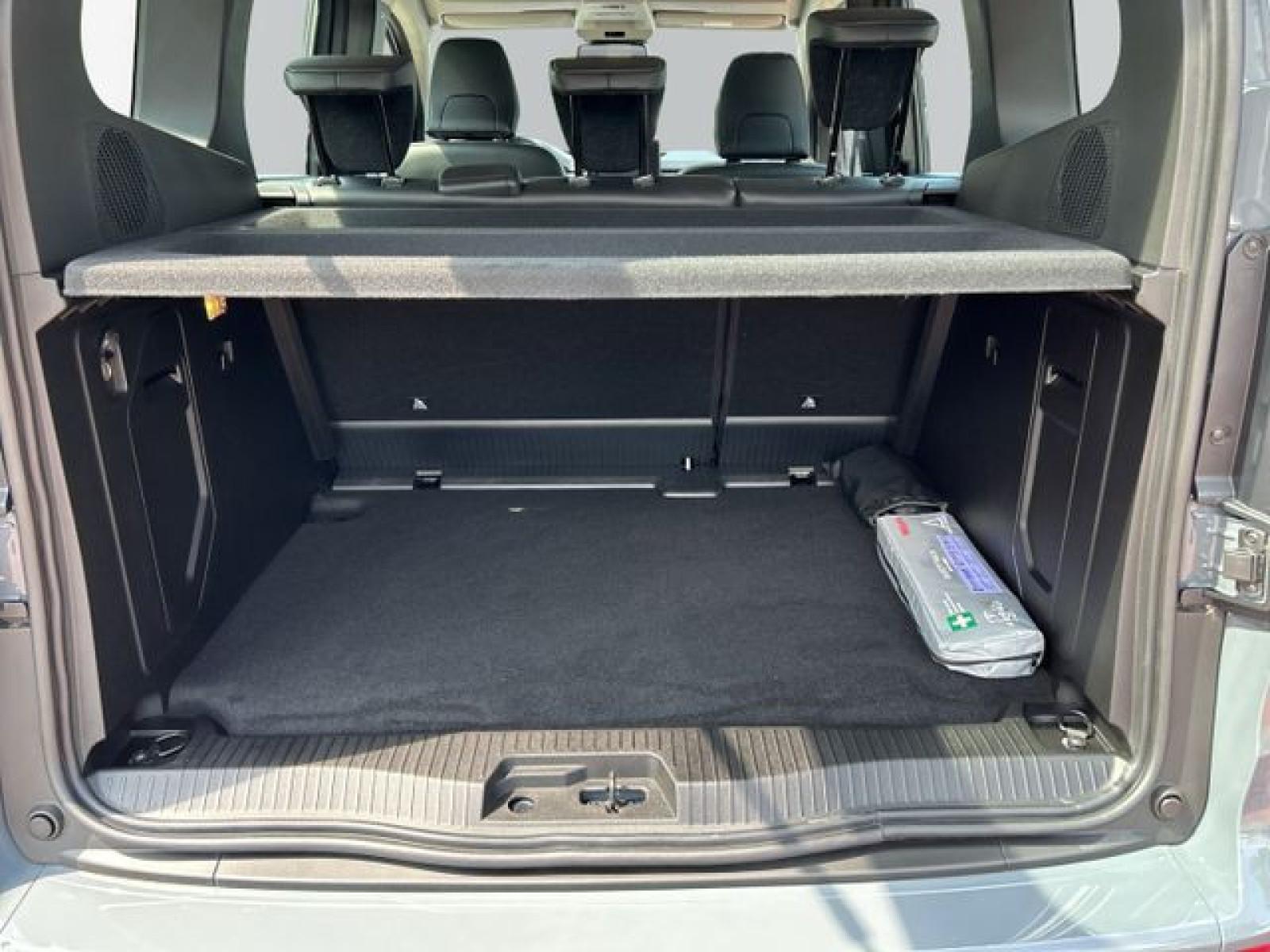 Nissan - Townstar_11