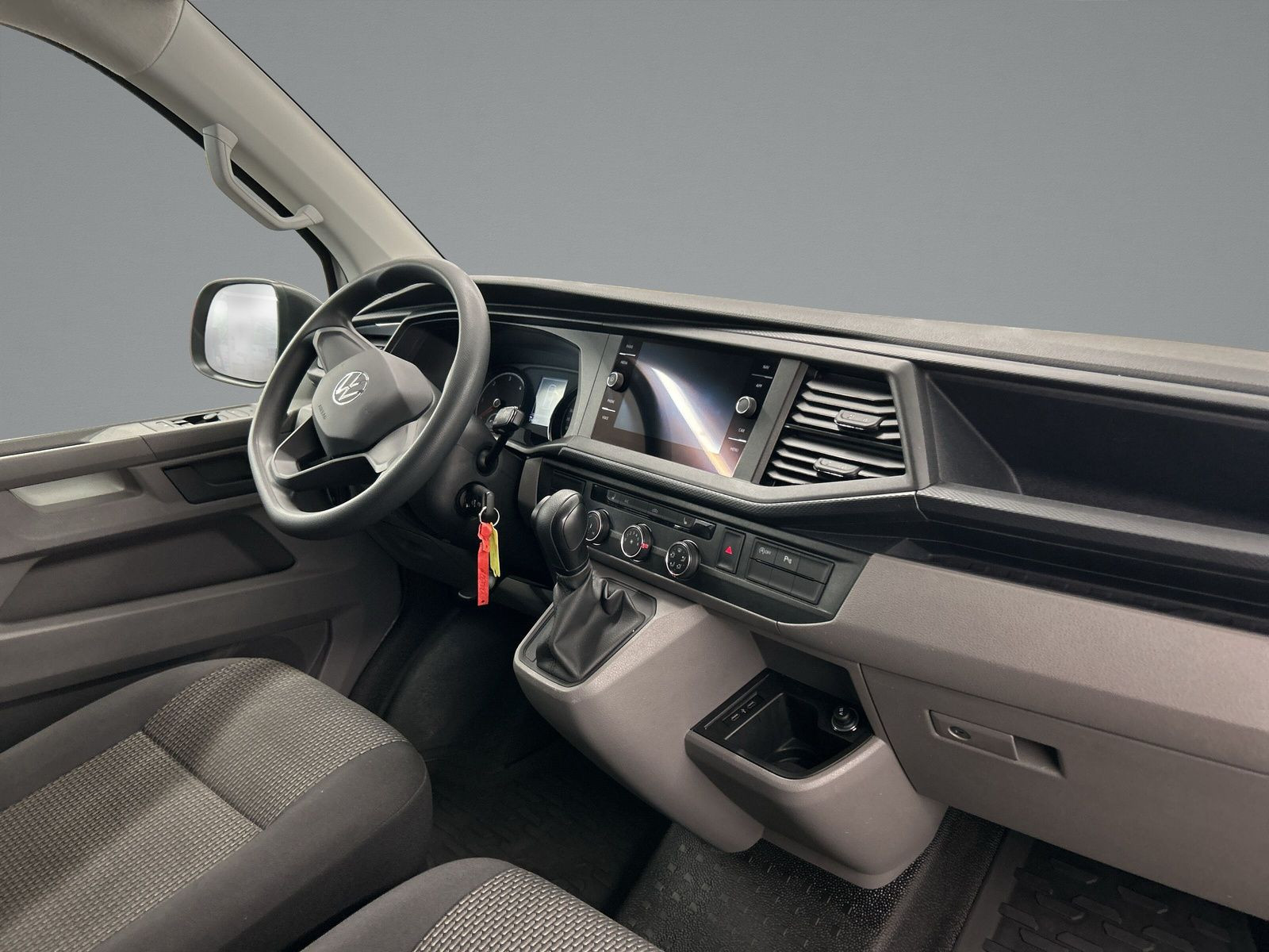 Volkswagen - T6.1 Transporter_13