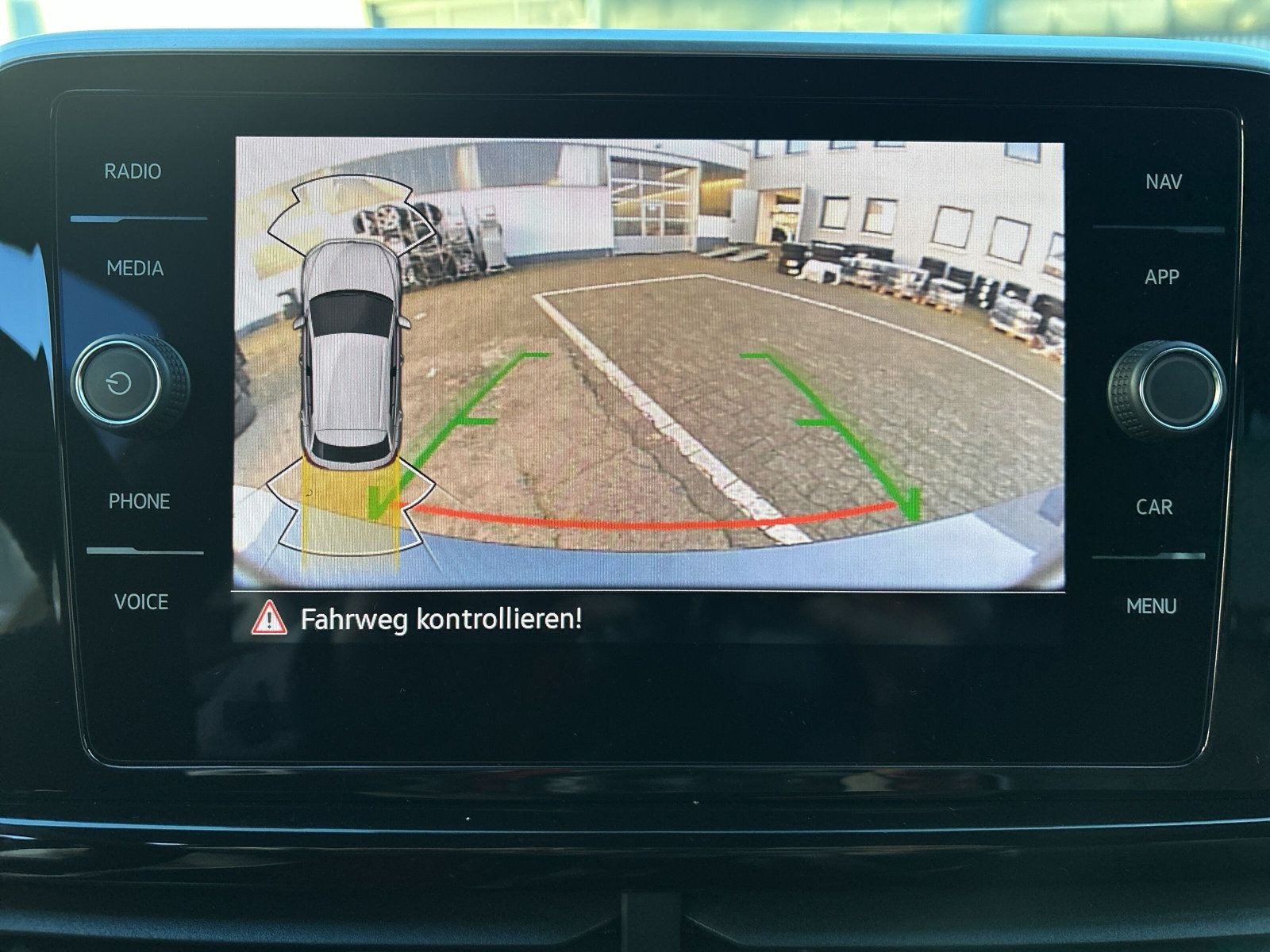 Volkswagen - T-Roc_24