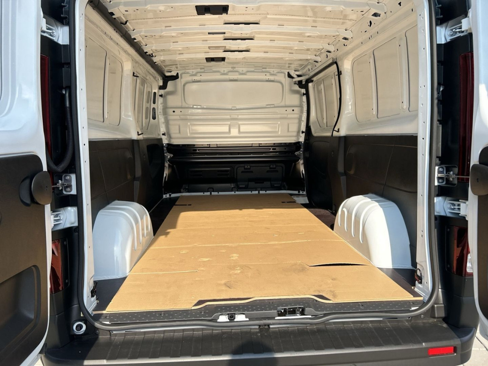 Nissan - Primastar_6