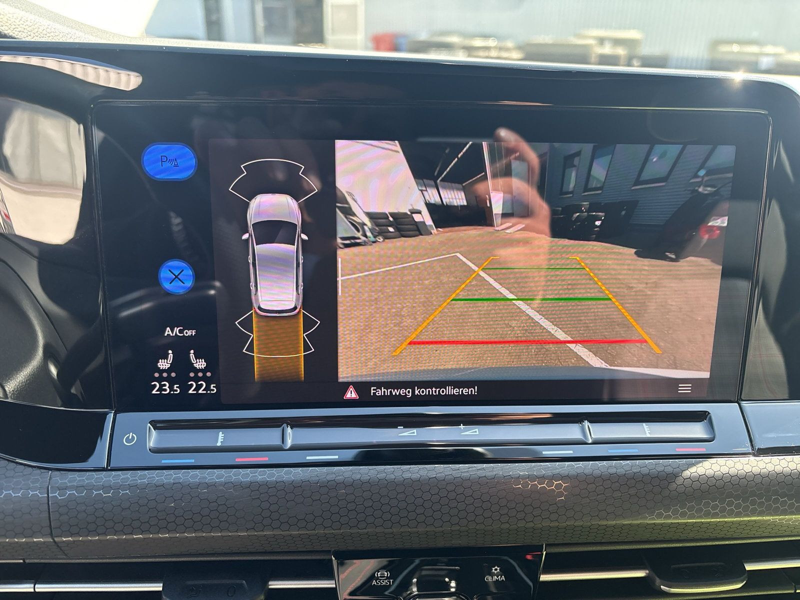 Volkswagen - Golf GTI_22