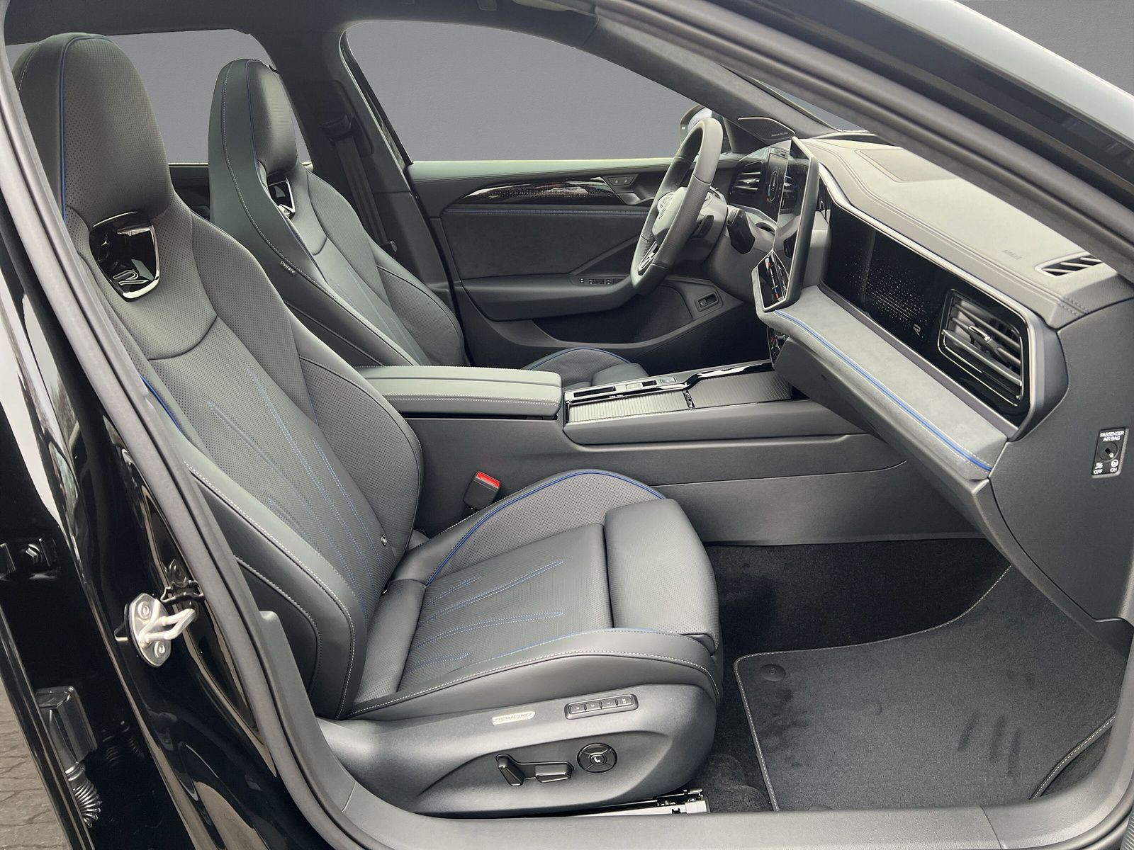 Volkswagen - Passat Variant_12