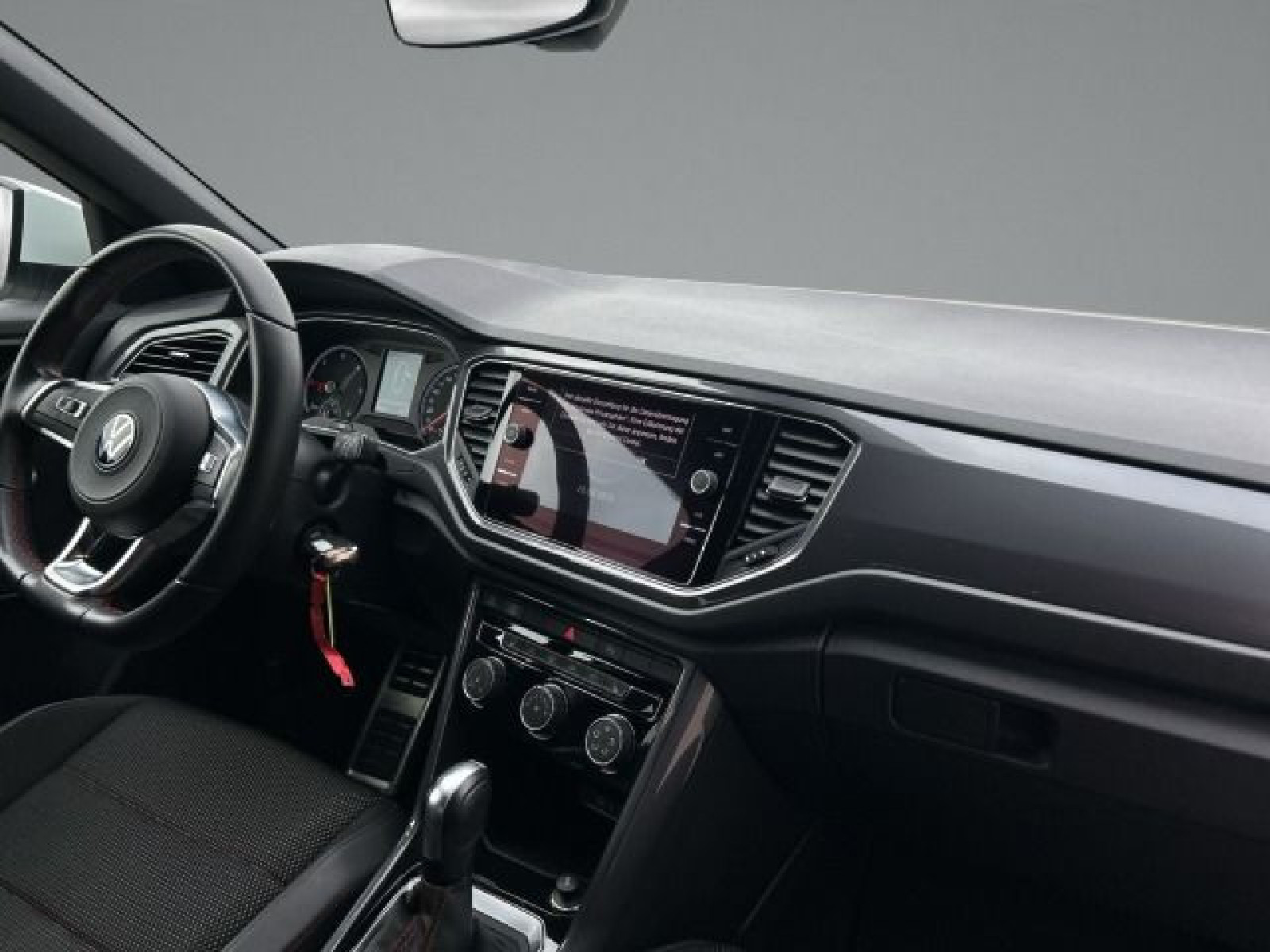 Volkswagen - T-Roc_14
