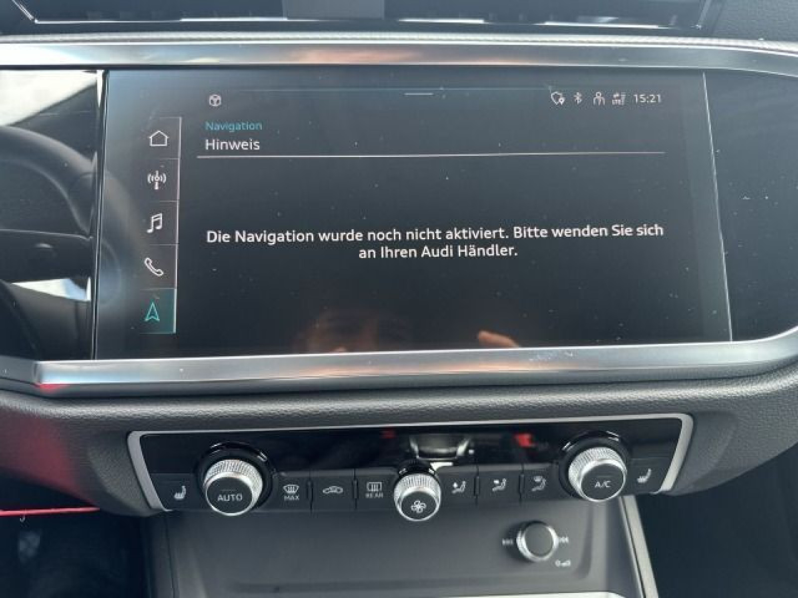 Audi - Q3_19