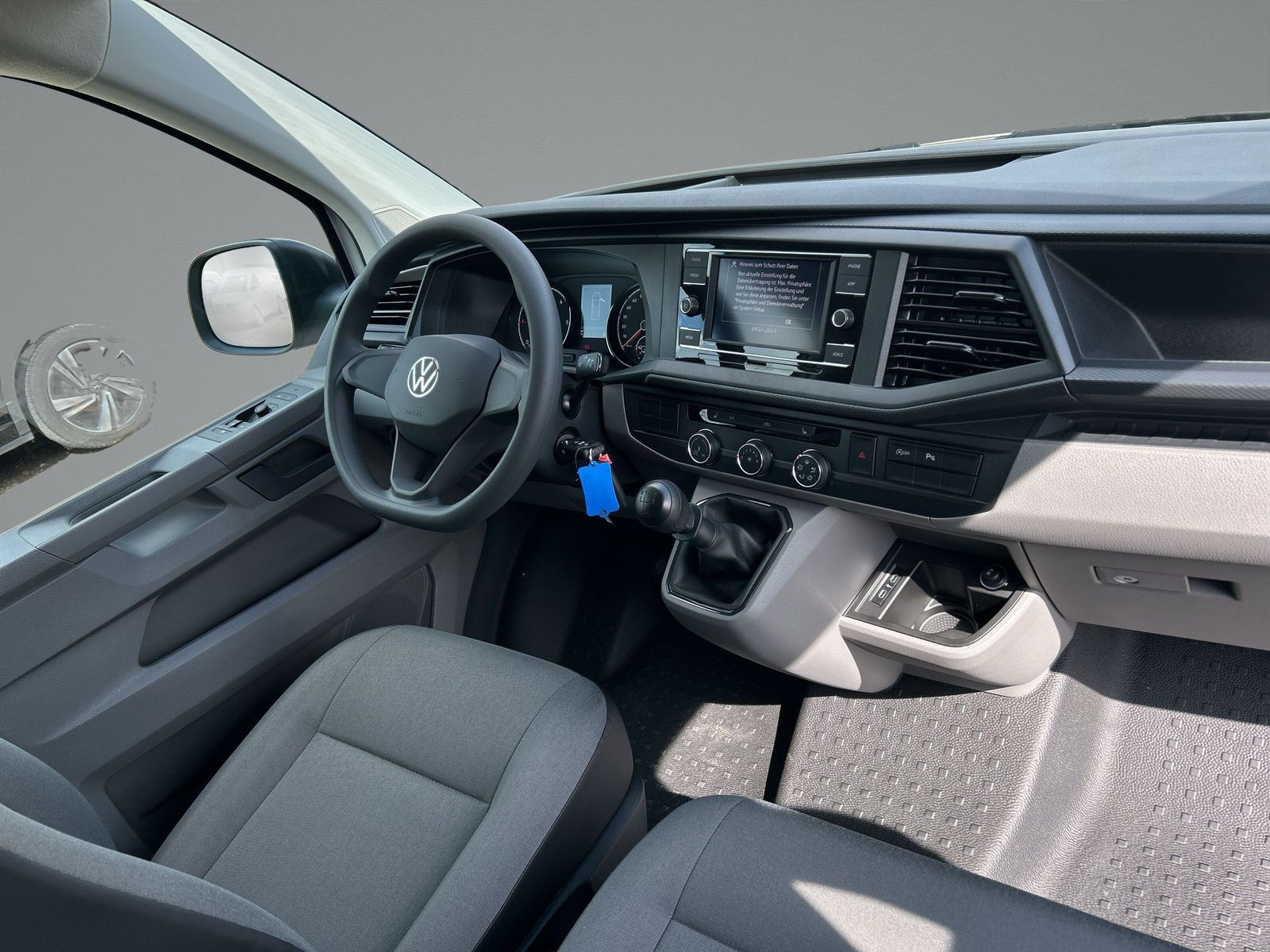 Volkswagen - T6.1 Transporter_9