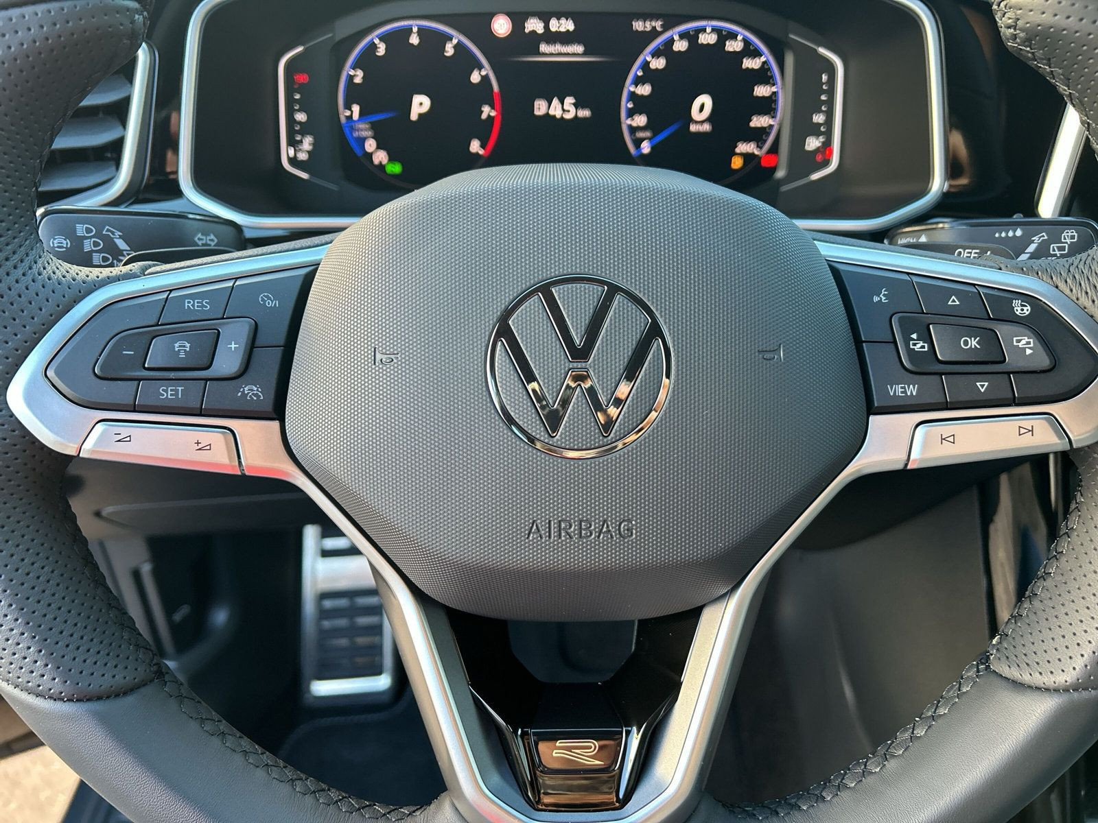 Volkswagen - T-Roc_25