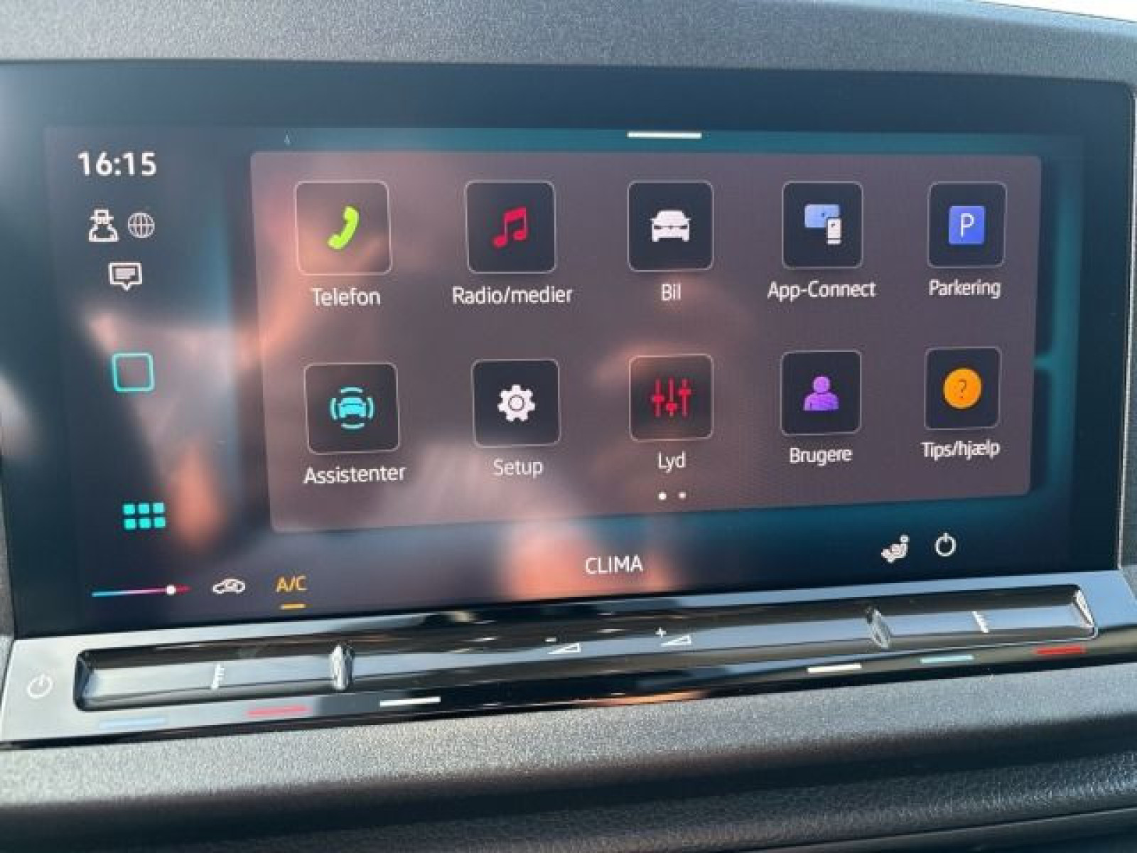 Volkswagen - {2373}_16