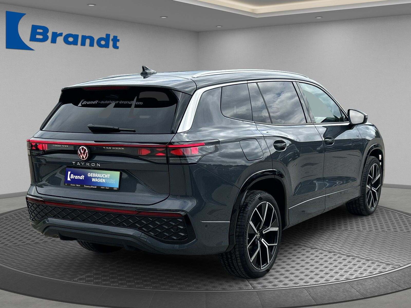 Volkswagen - Tayron_4