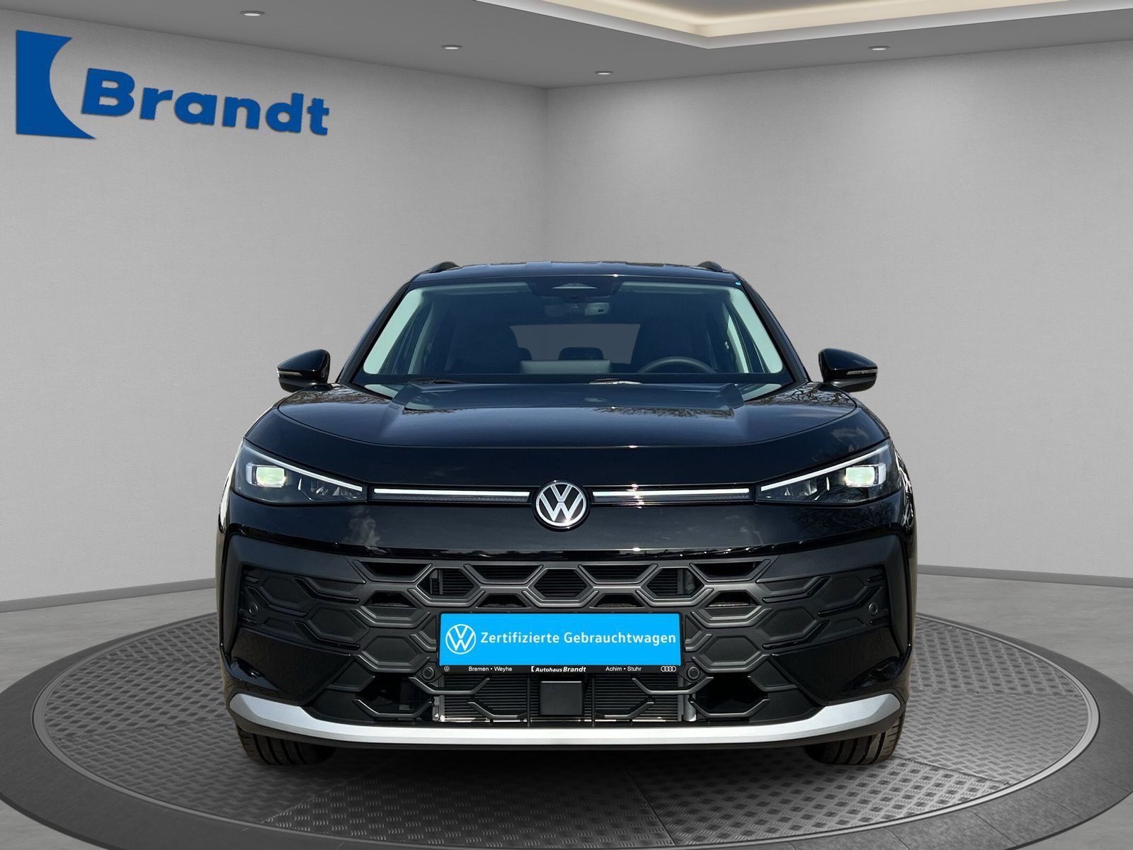 Volkswagen - T-Roc_4