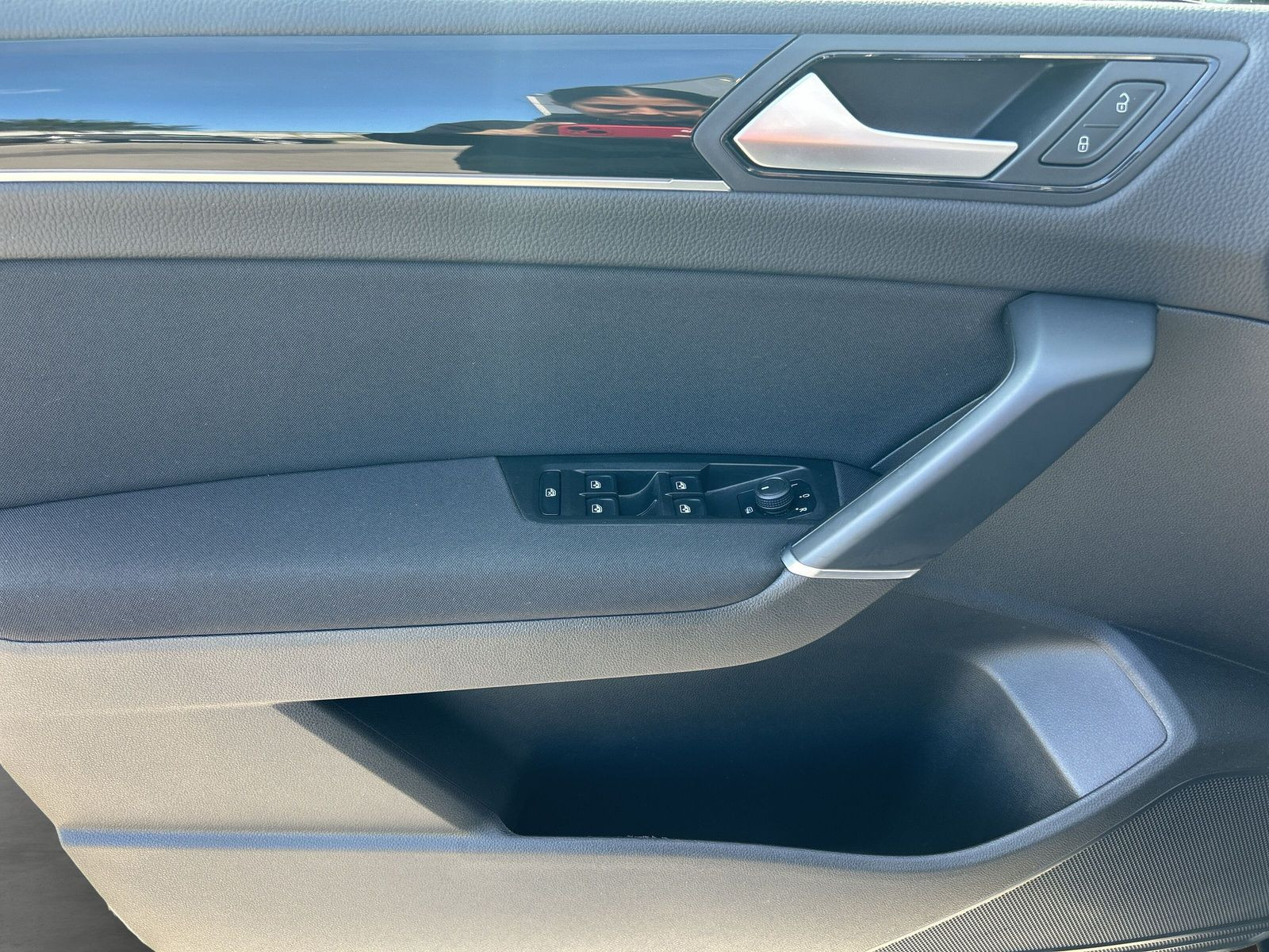 Volkswagen - Touran_21