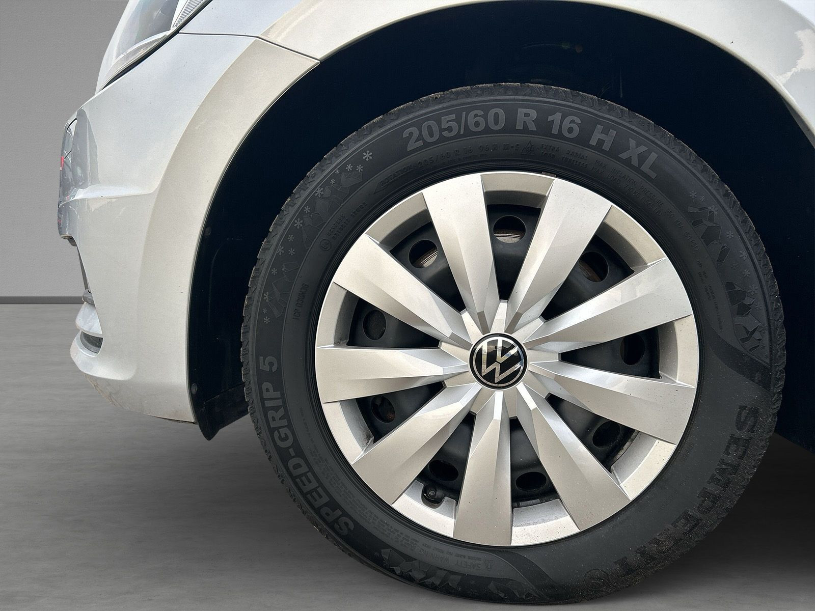 Volkswagen - Touran_6