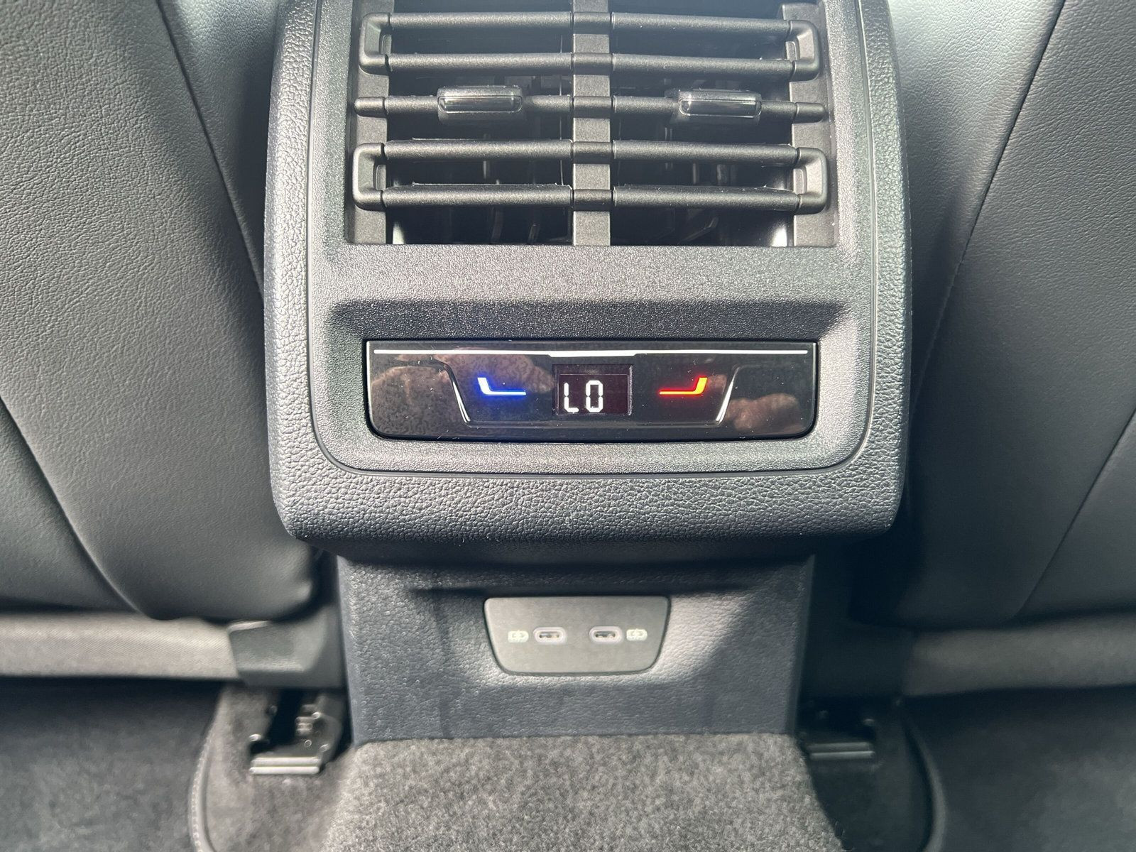 Volkswagen - Golf_26