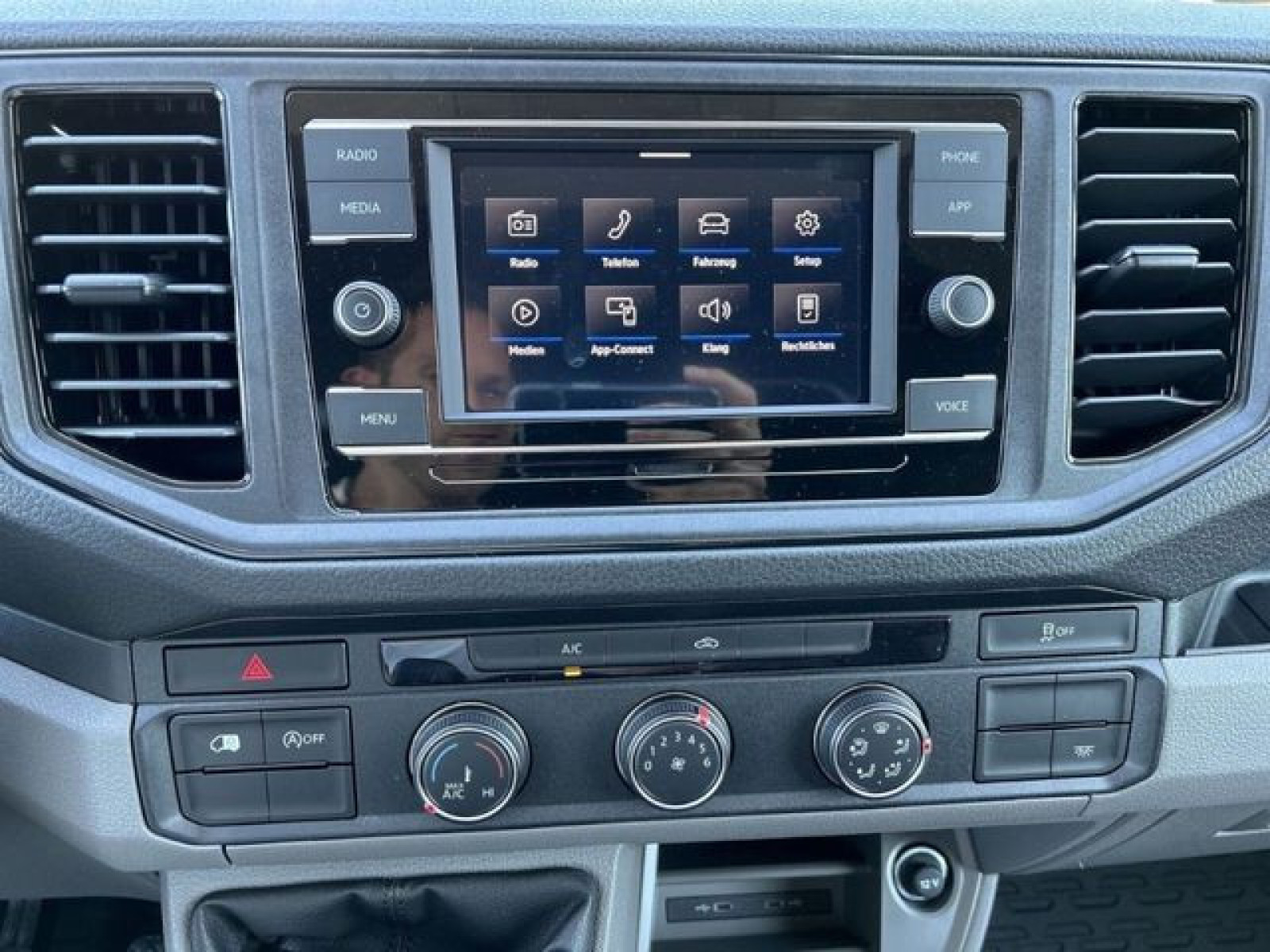 Volkswagen - Crafter_16