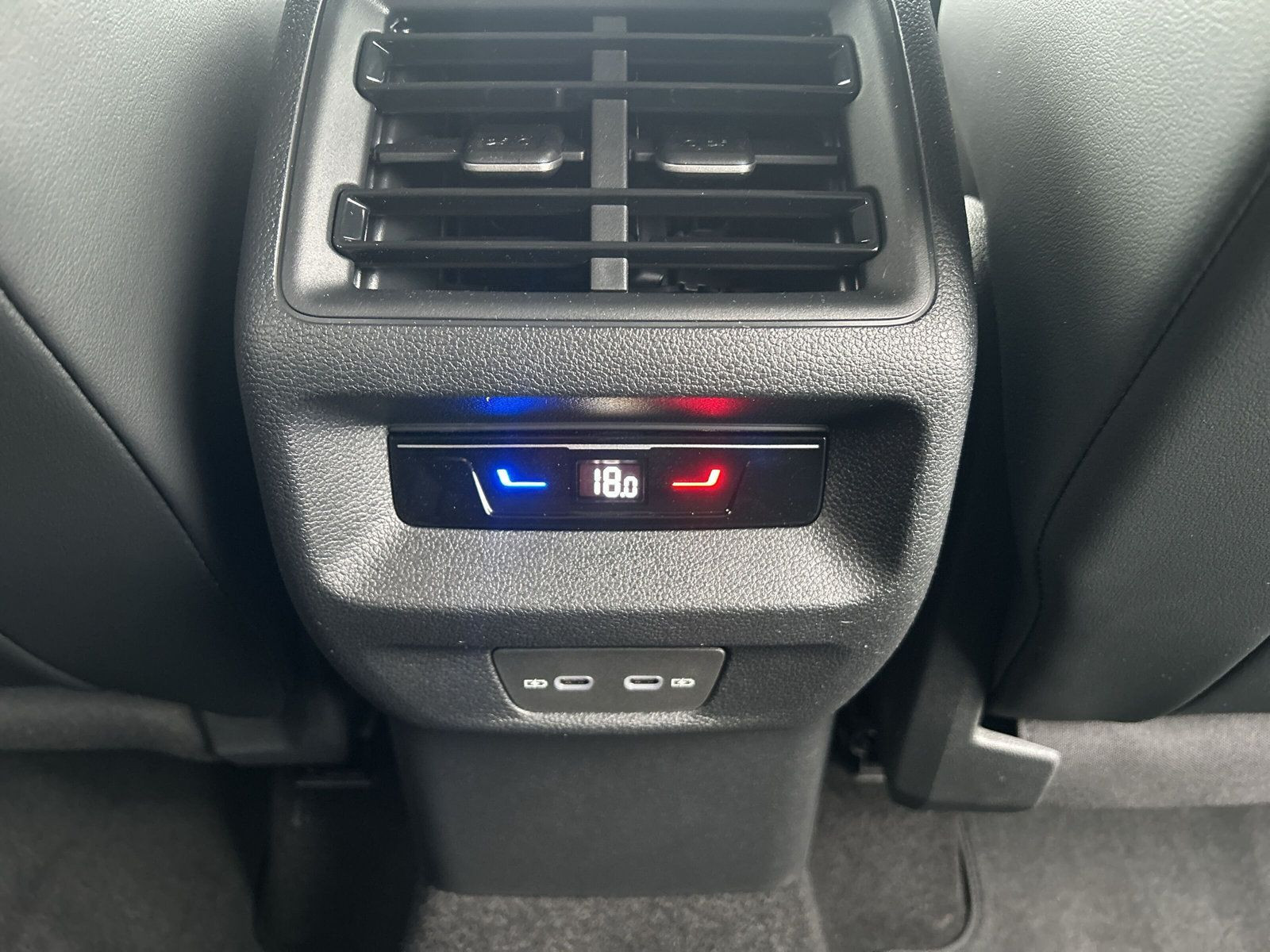 Volkswagen - Tiguan_28