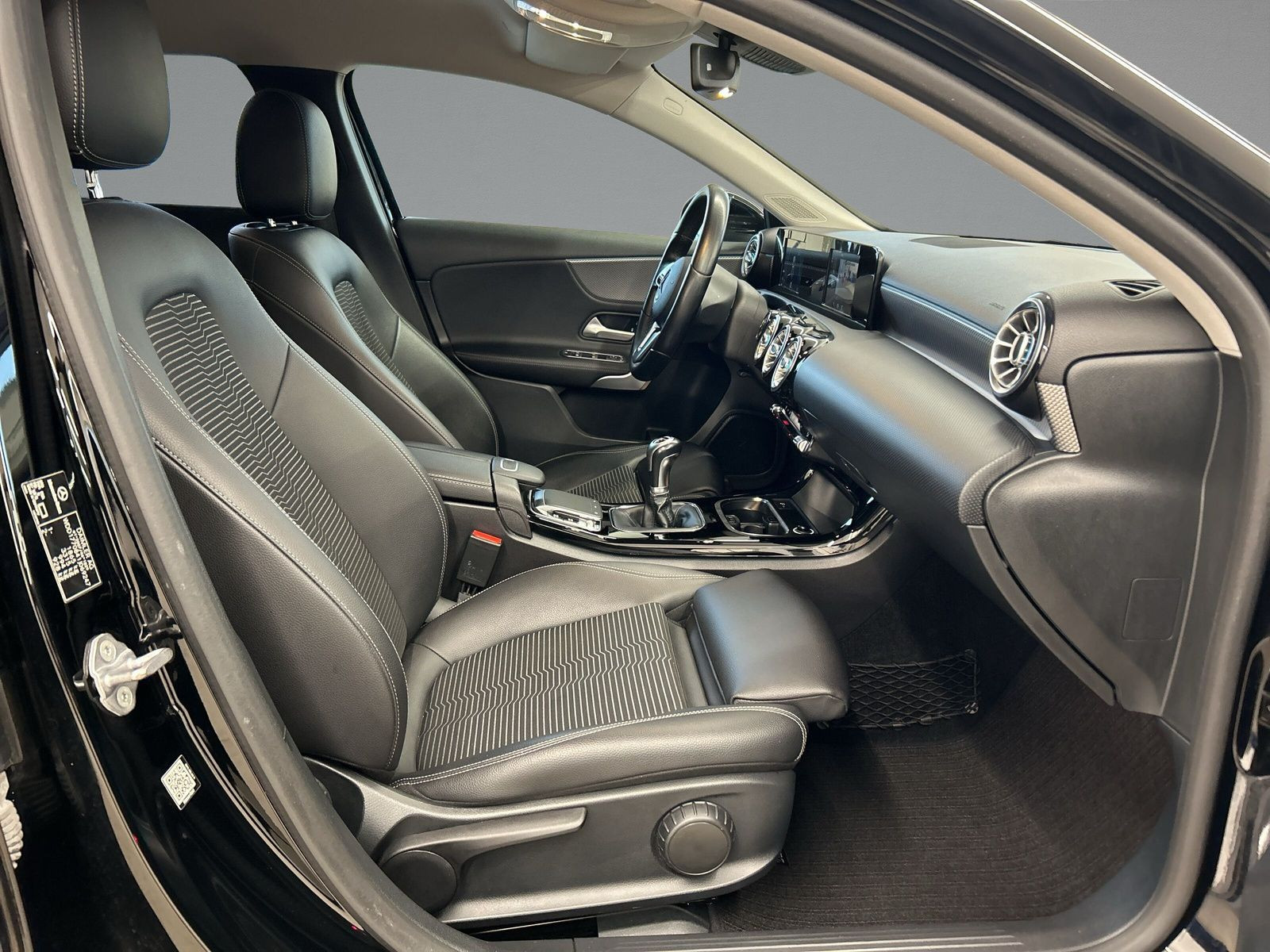 Mercedes-Benz - A 180_12