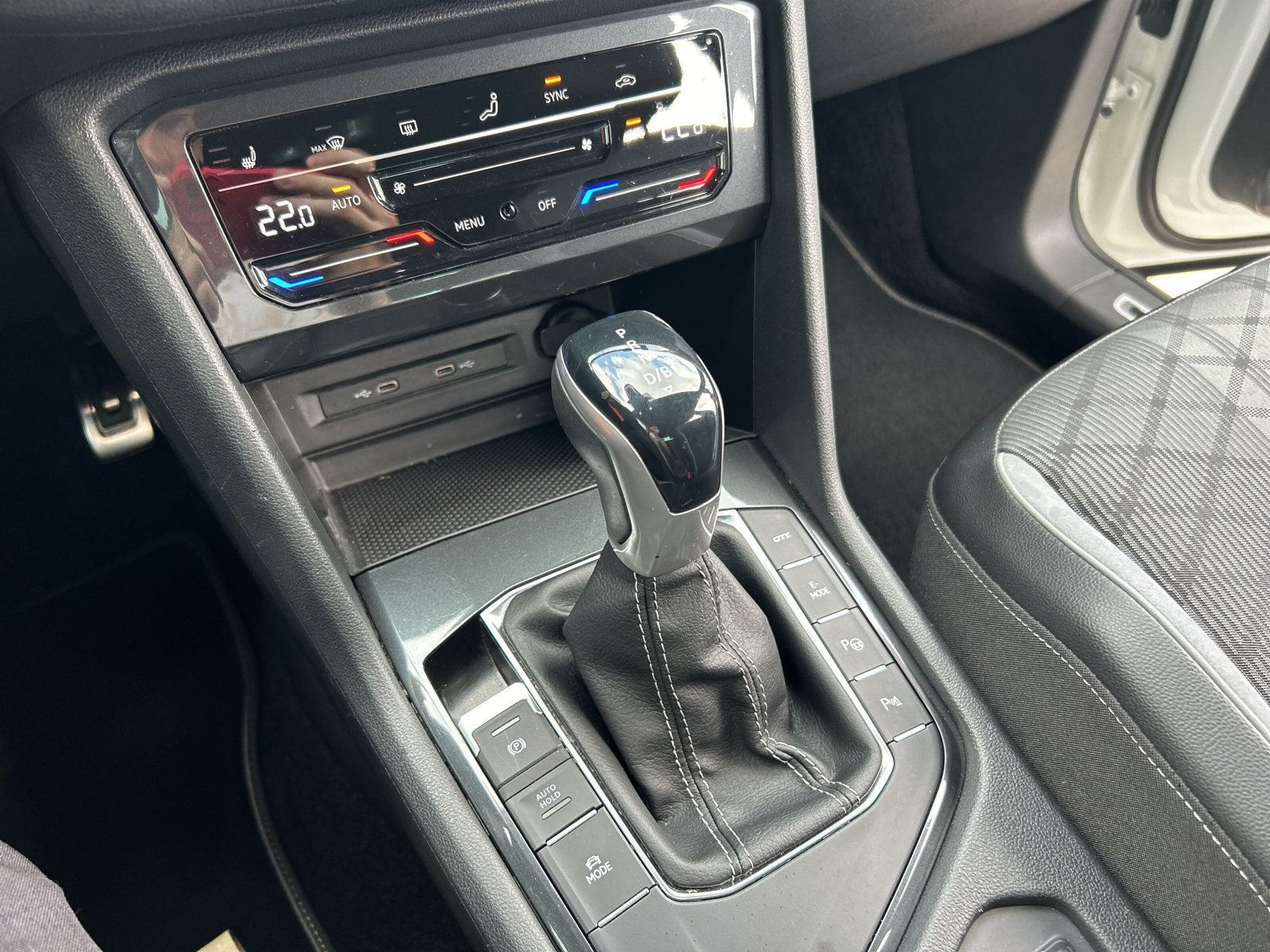 Volkswagen - Tiguan_15