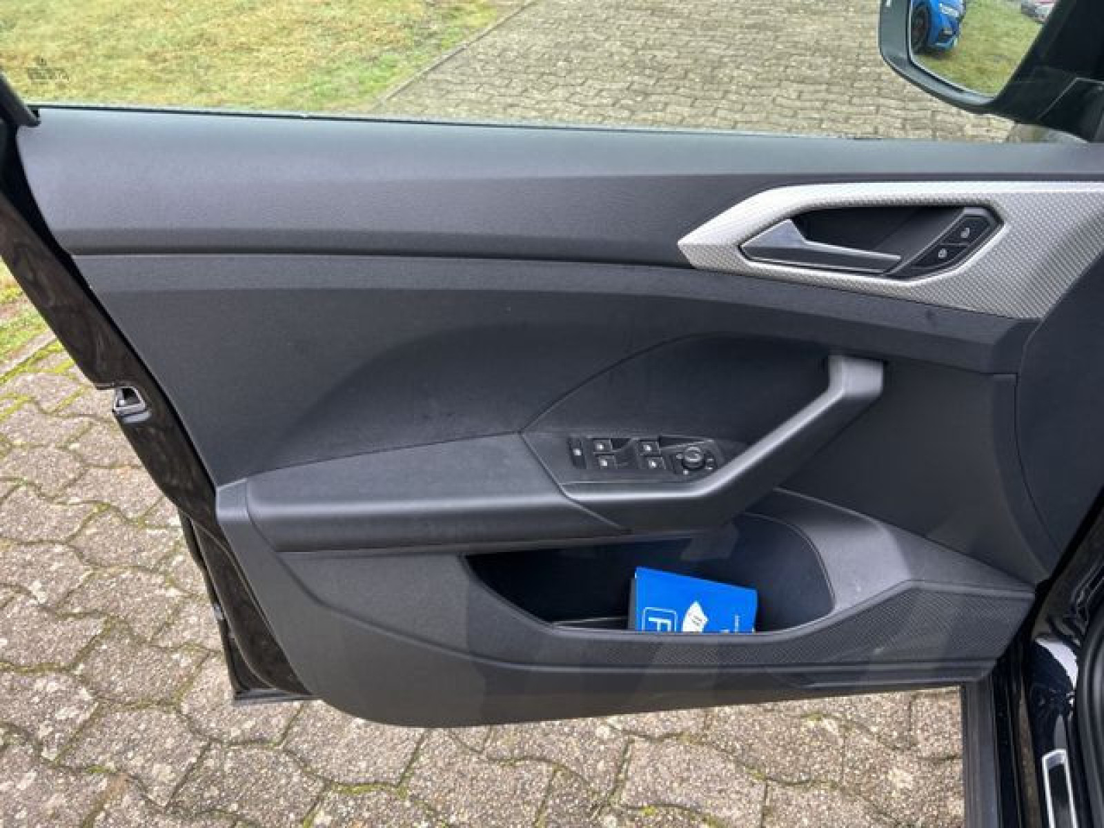 Volkswagen - T-Cross_21