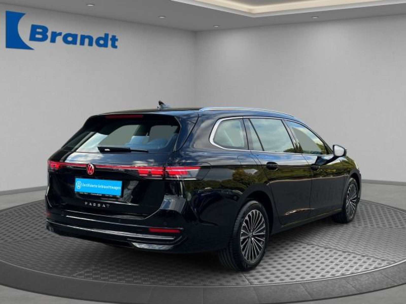 Volkswagen - Passat Variant_3