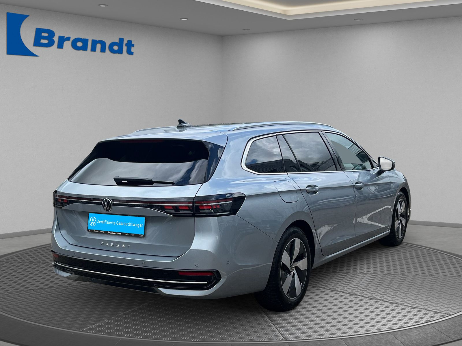 Volkswagen - Passat Variant_4