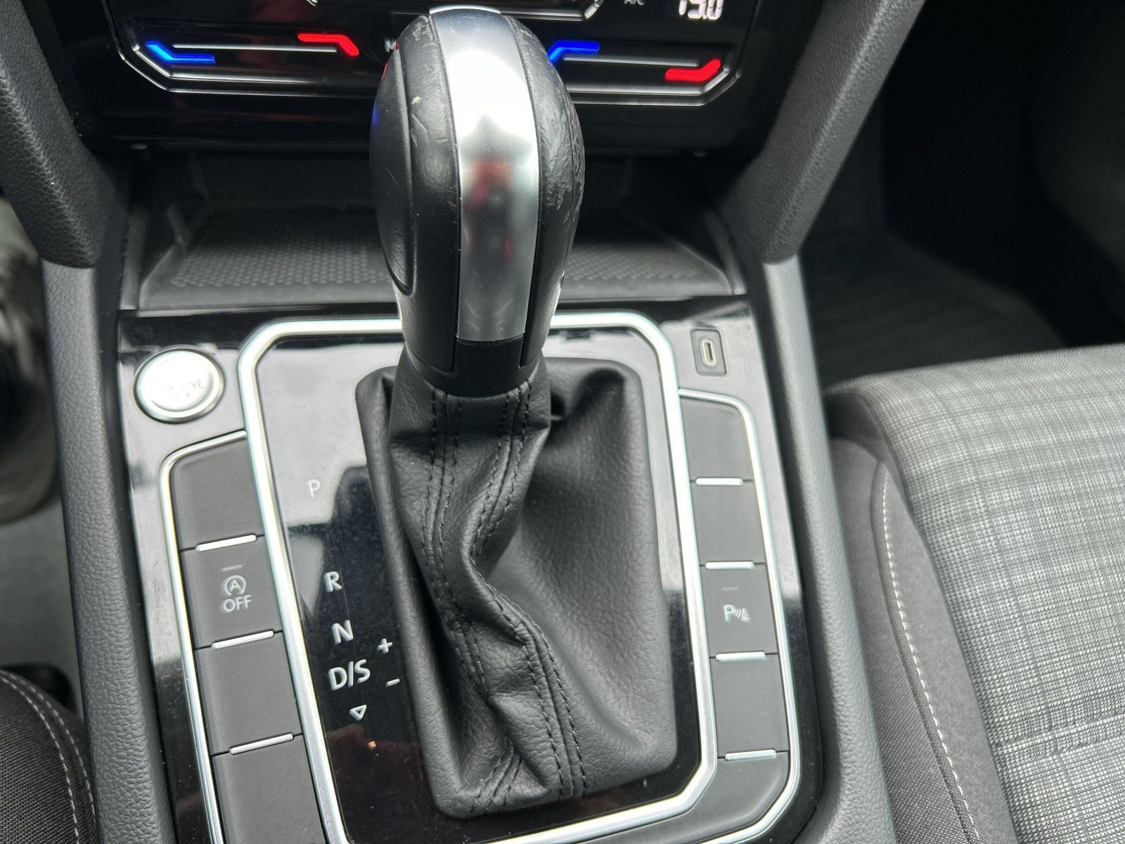 Volkswagen - Passat Variant_15