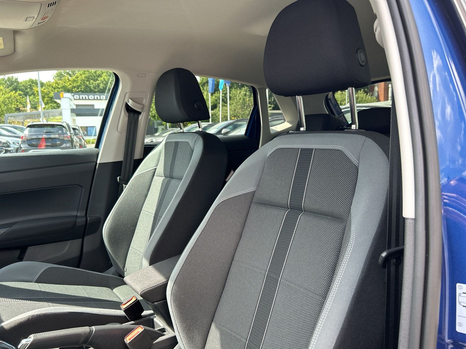 Volkswagen - Polo_23