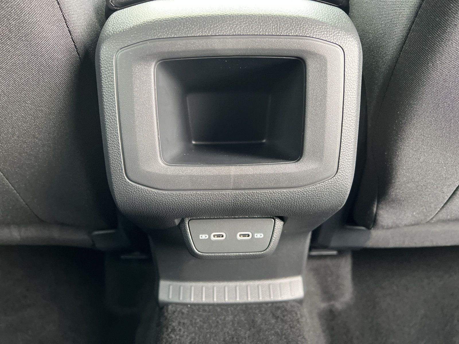 Volkswagen - T-Cross_25