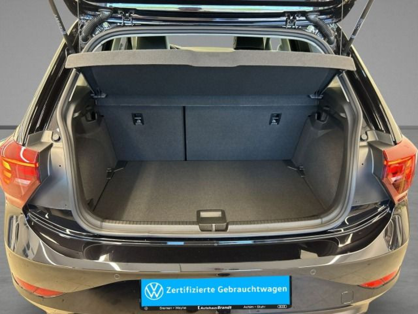 Volkswagen - Polo_10