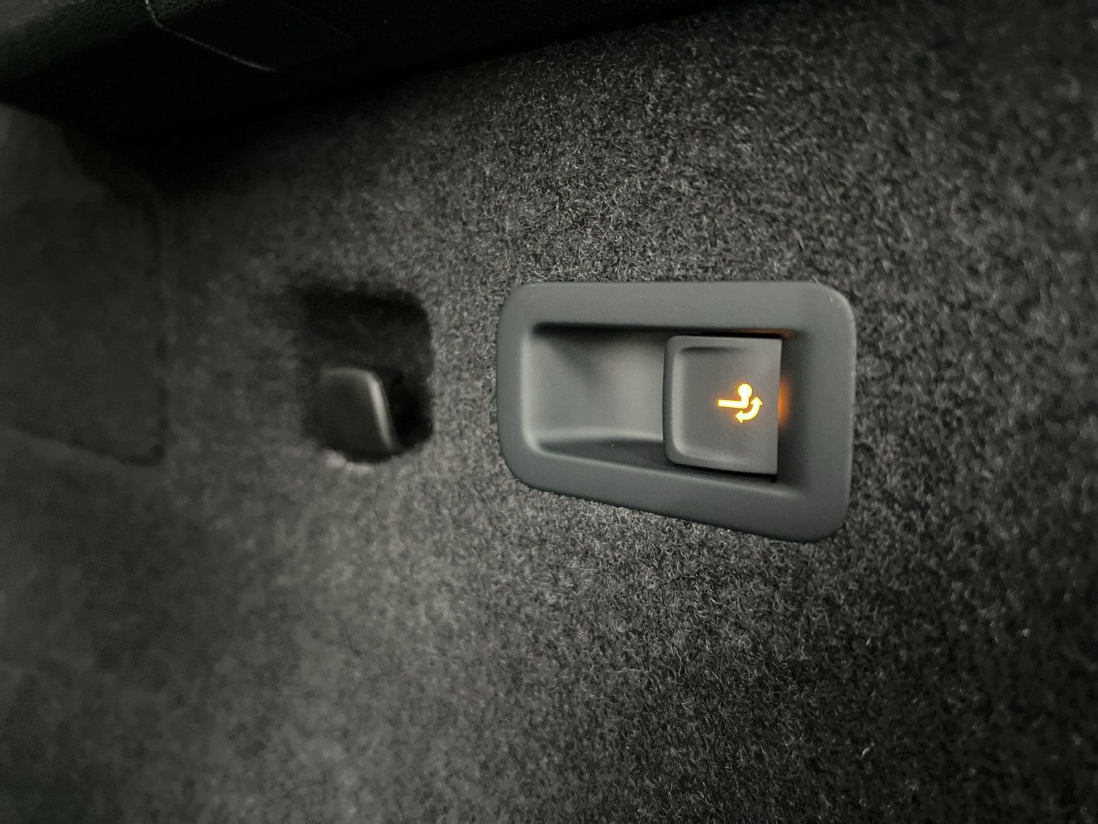 Volkswagen - Tayron_24