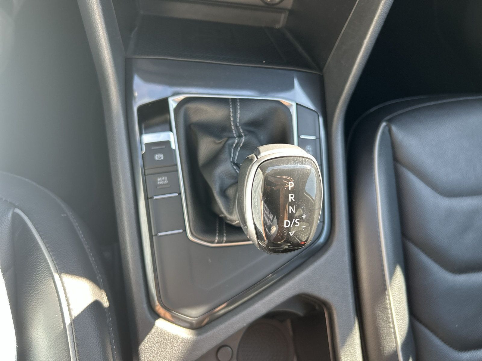 Volkswagen - Tiguan_15