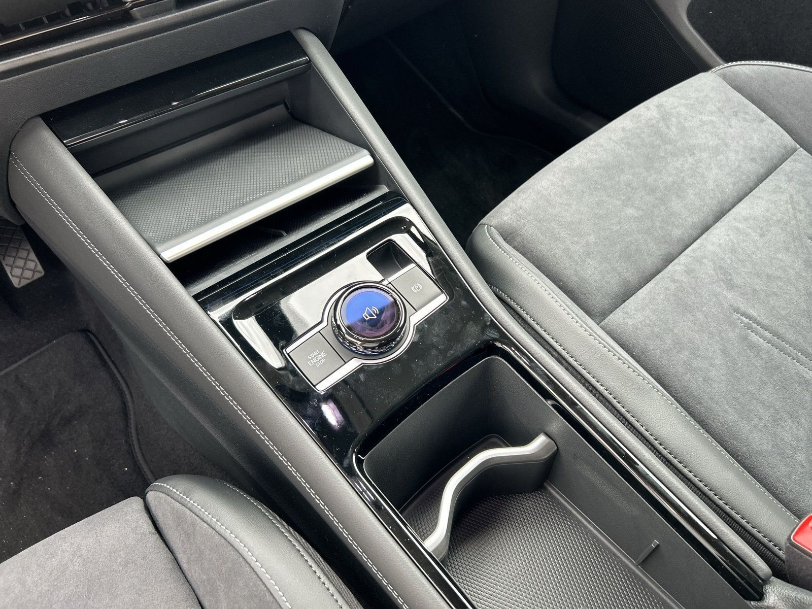 Volkswagen - Tayron_16