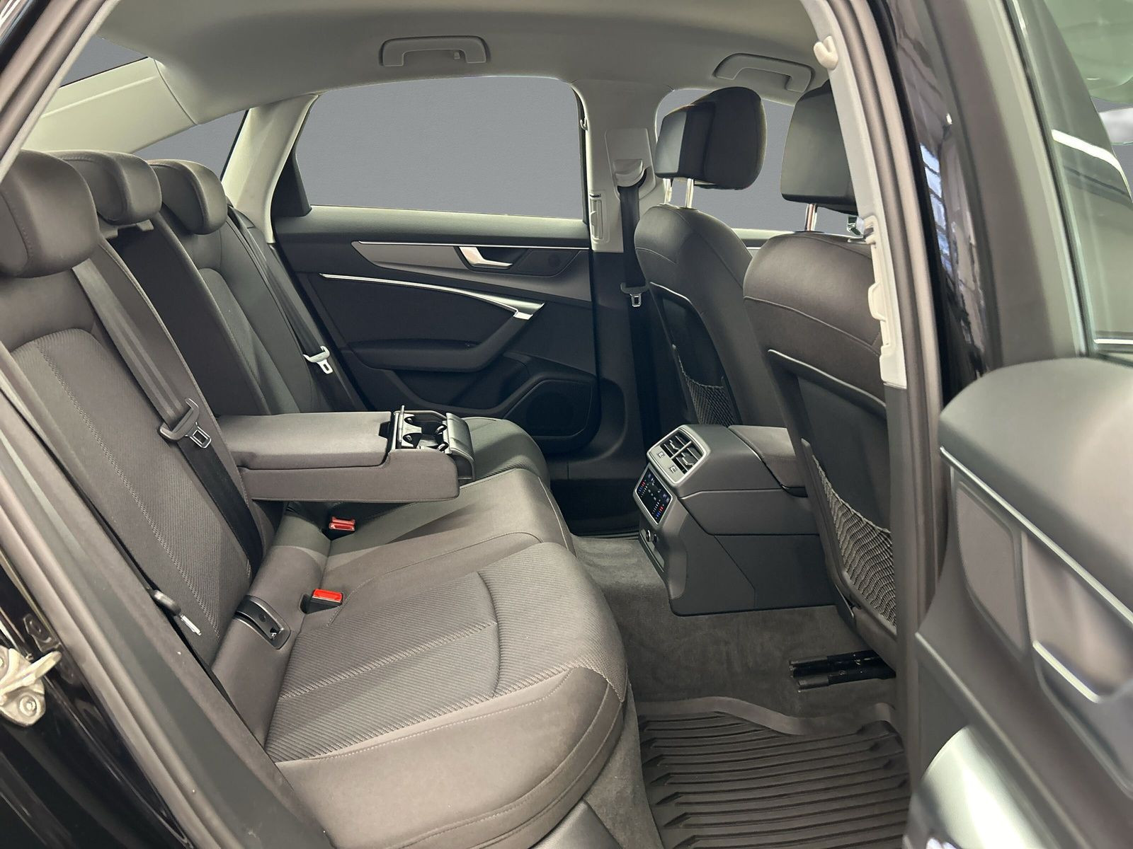 Audi - A6 Limousine_12