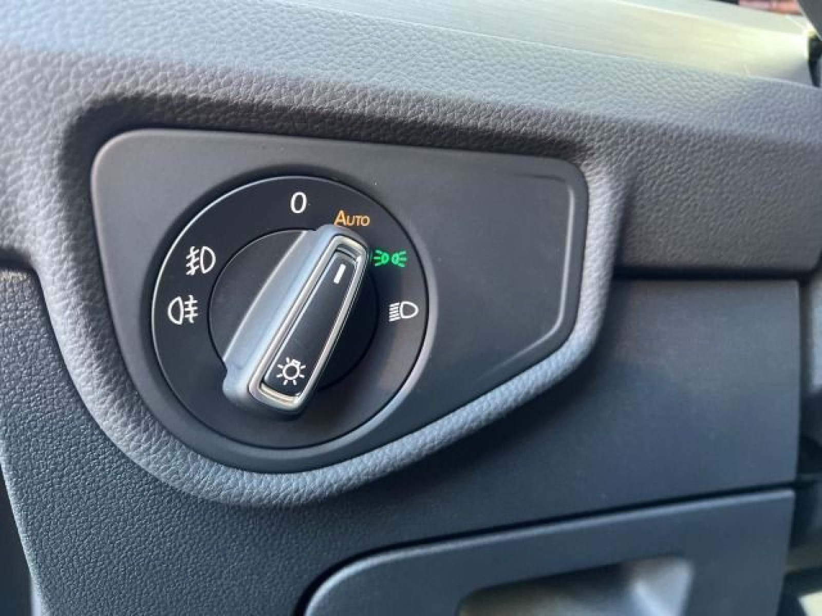 Volkswagen - Touran_28