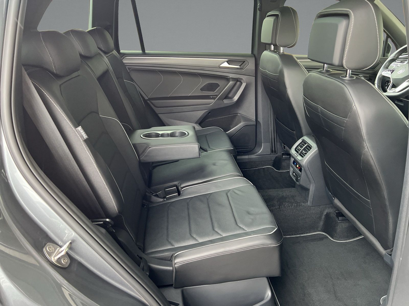 Volkswagen - Tiguan Allspace_14