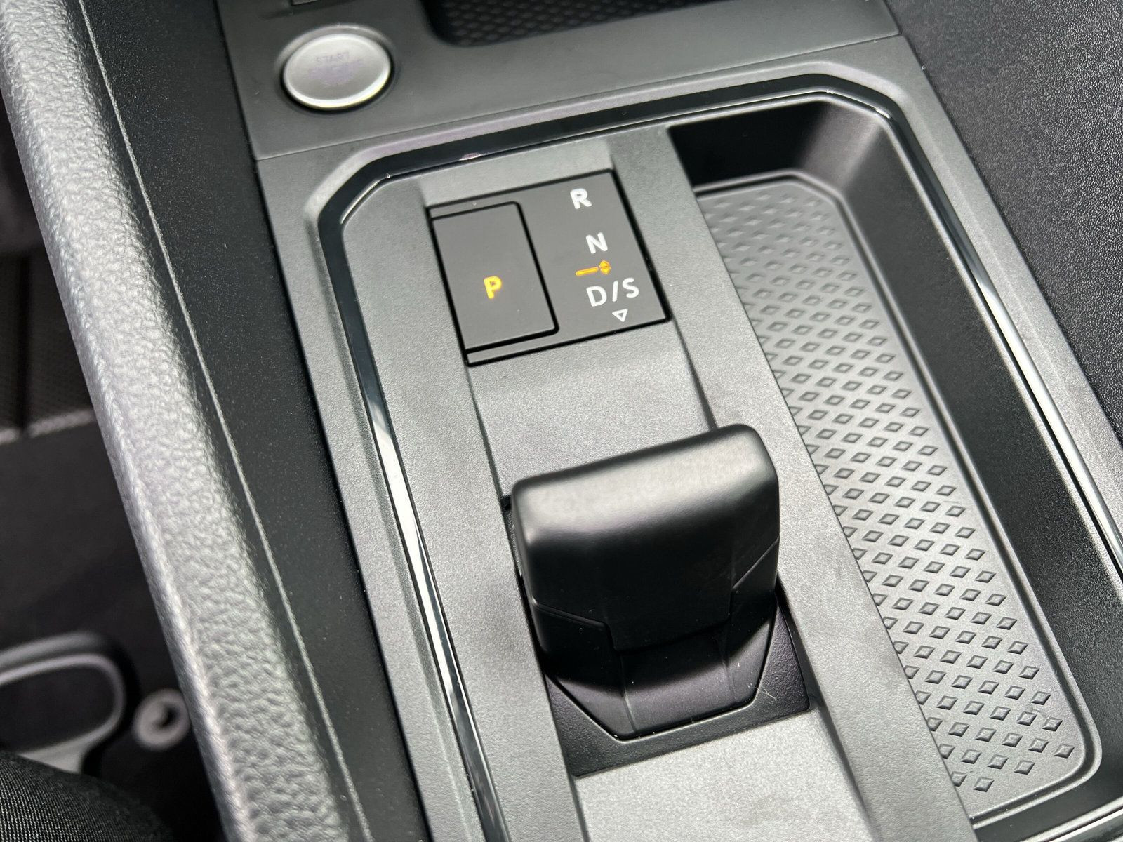 Volkswagen - Caddy_15