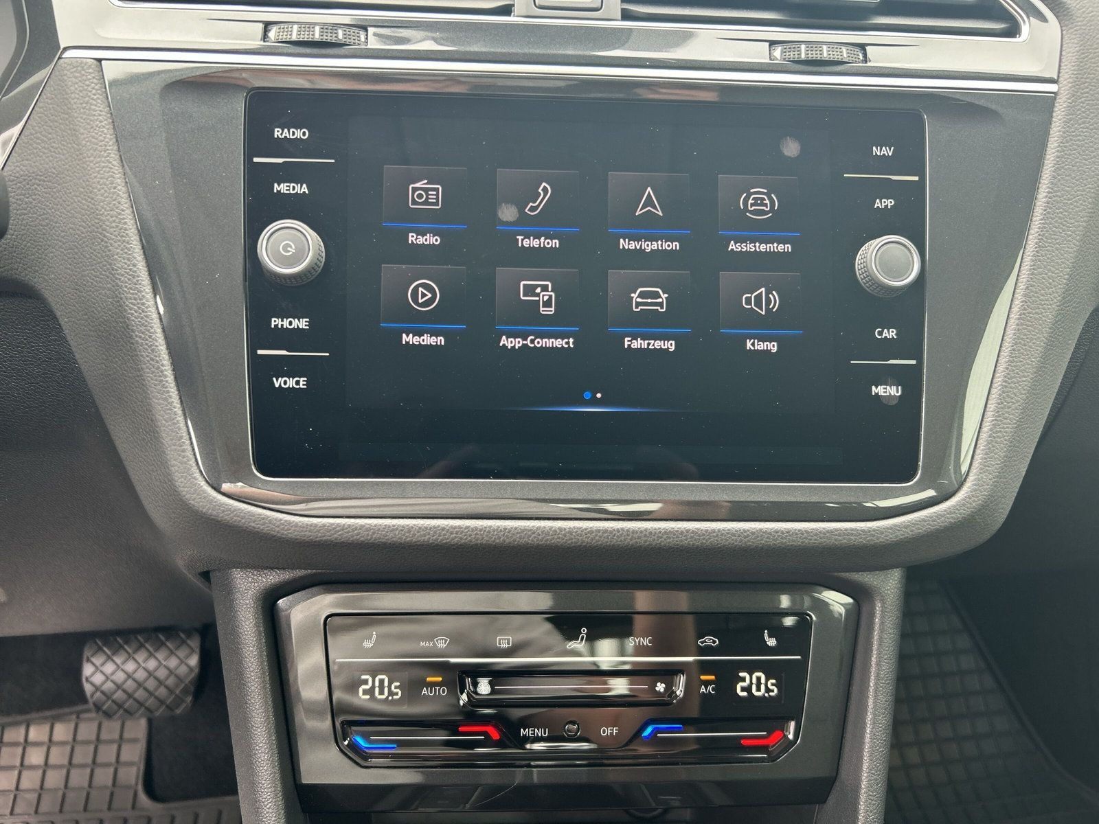 Volkswagen - Tiguan_16