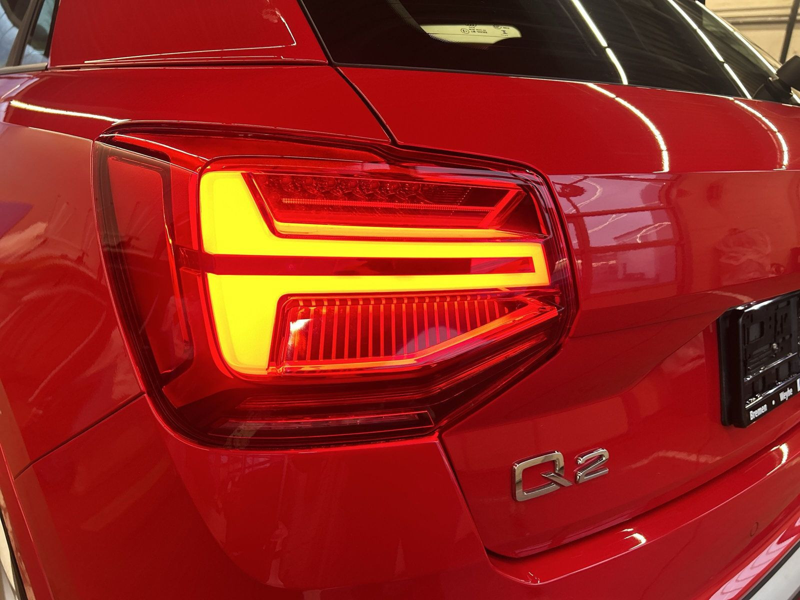 Audi - Q2_30