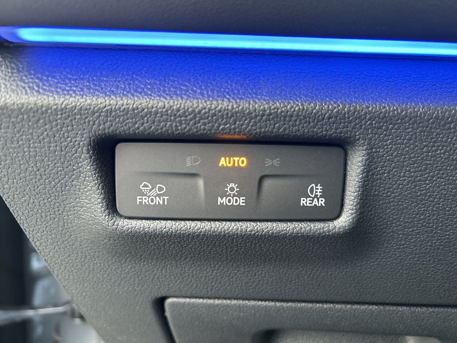 Volkswagen - Tiguan_24