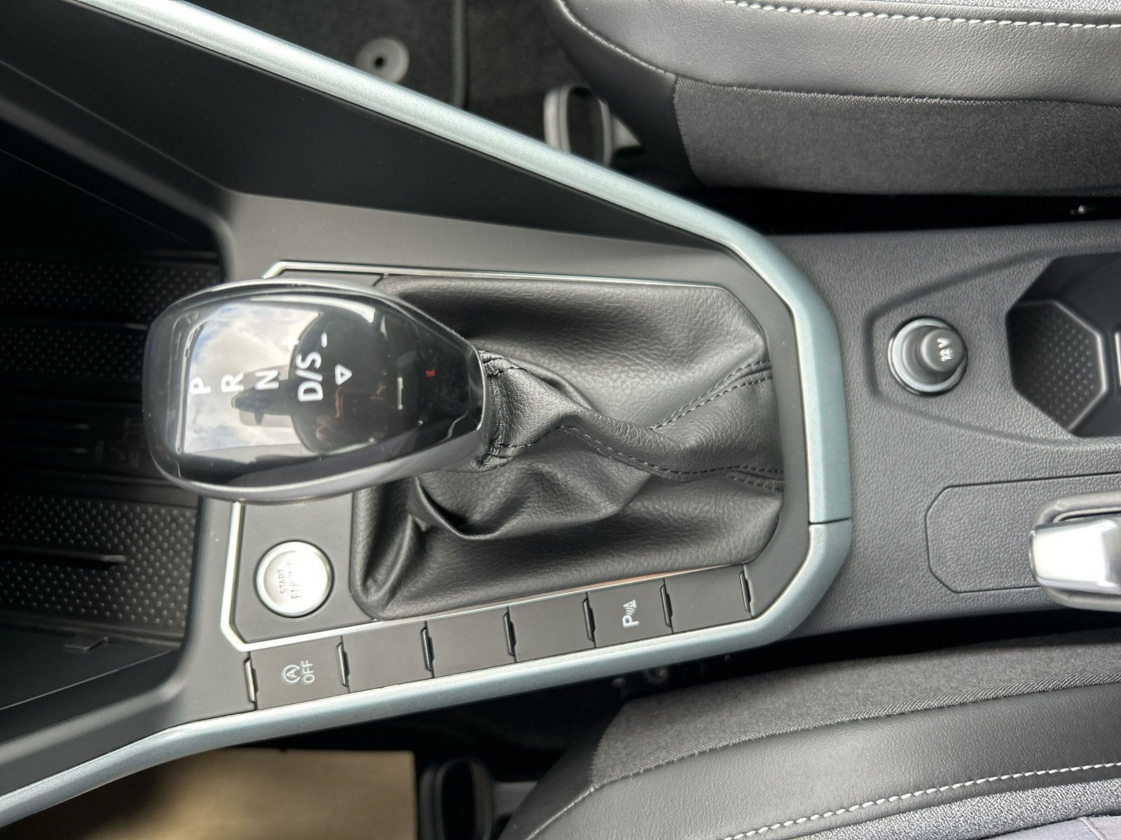 Volkswagen - Polo_16